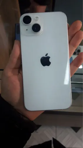 iPhone 15 usado e excelente