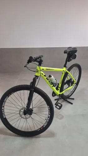 Bicicleta First Smitt Aro 29 - Excelente estado