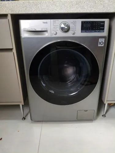 Lava e seca LG 11kg Direct Drive Inverter
