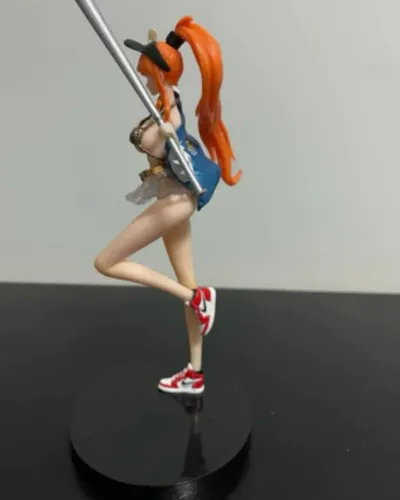 Action Figure Nami One Piece Versão Hot