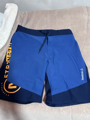 Bermuda Reebok