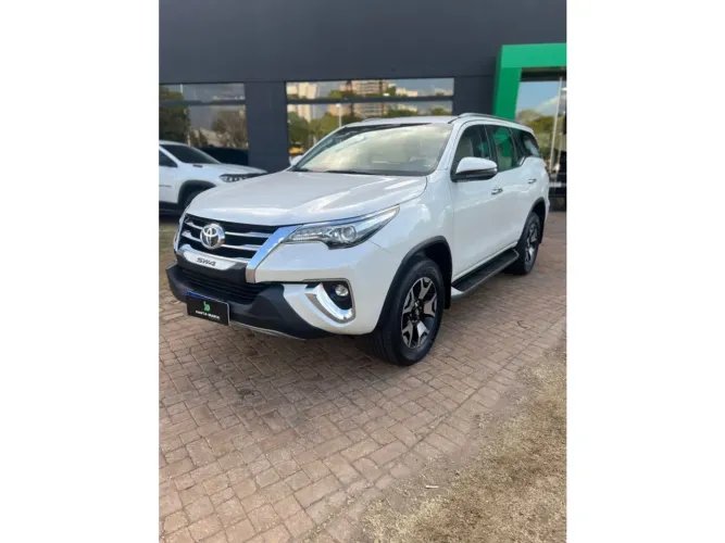Toyota Hilux SW4 4X4 2.8 Diesel 2020