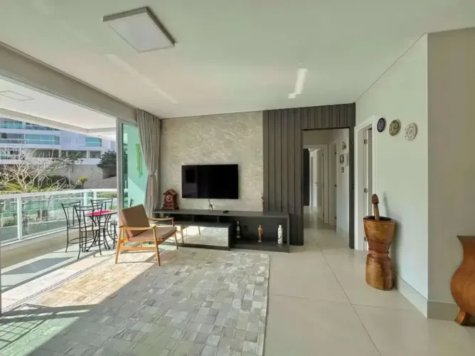 Apartamento Mobiliado em Condomínio Clube de Alto Padrão em Jurerê | 2 Dormitórios | 90 m²