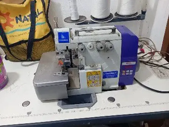 Máquina de costura overlock lanmax