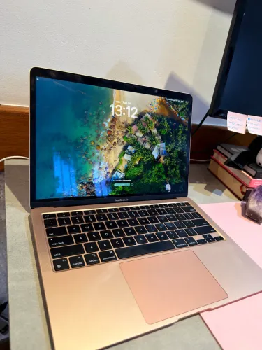 MacBook Air M1, 2020, 8GB,256SSD