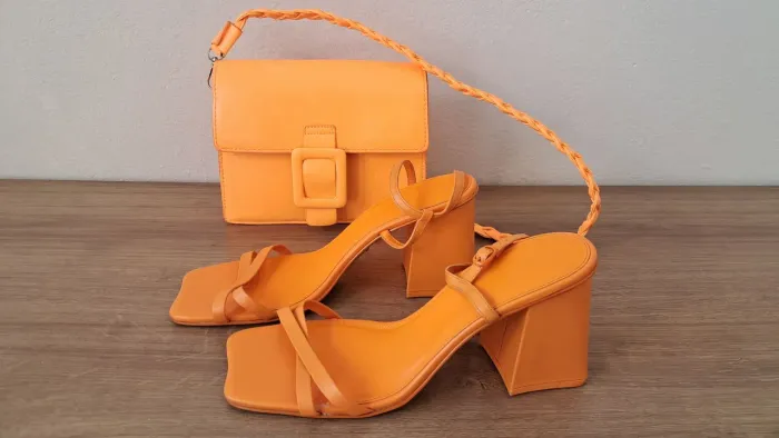  Exclusivo Kit Sandália Salto Arezzo + Bolsa Ombro Laranja 