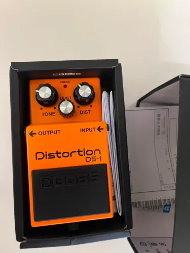 Pedal Boss DS-1 Distortion ? Apenas 2 usos!