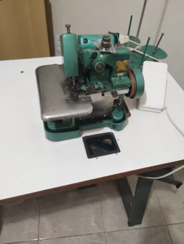 Máquina overloque chinesinha