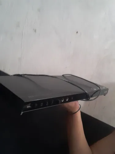 PRA VEND LOGO DVD LG CARAOQUE USB FUCIONANDO TUDO OK. NAO ENTREGO E SO APARELHO