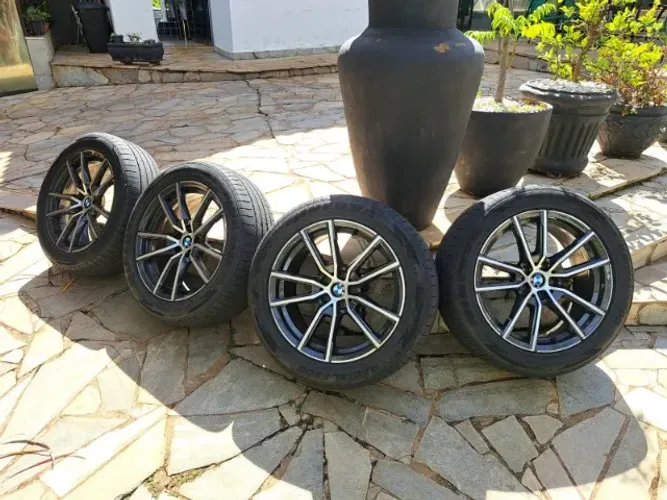 Rodas liga leve BMW 320 aro 18