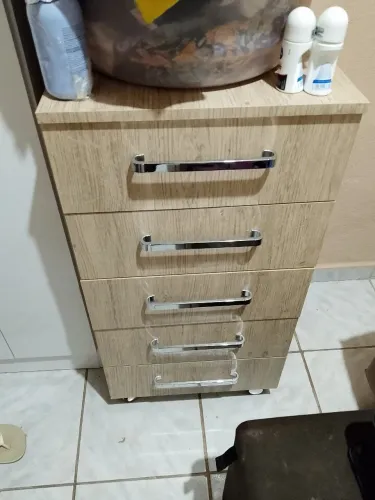 Cômoda 5 gavetas
