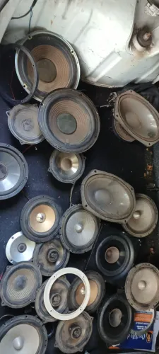 Auto falantes diversos - tudo junto