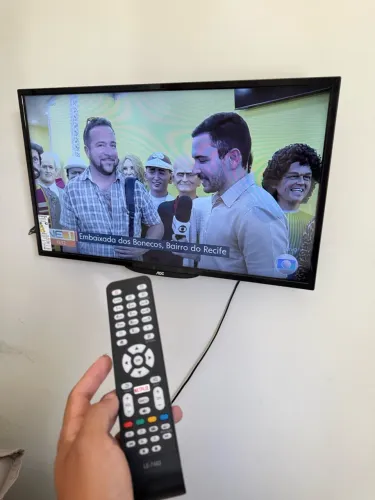 Vendo 2 TV de 32 polegadas AOC