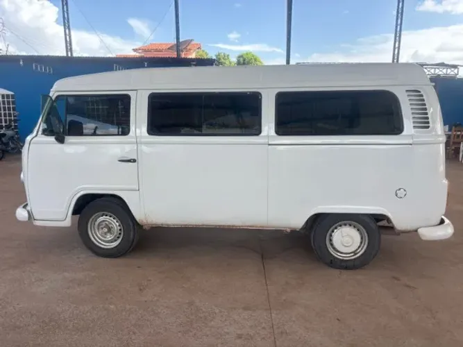 Volkswagen Kombi Standard 1.4 MI Total Flex 8V 2013