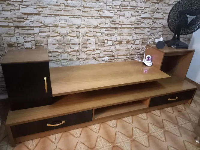 Rack de madeira maciça 