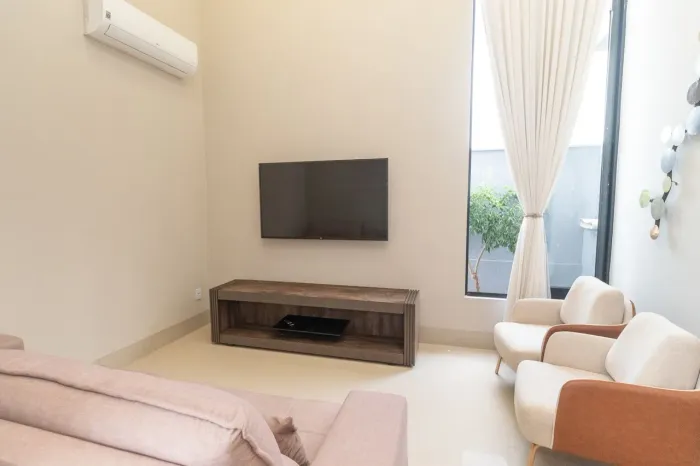 Casa 3 suites para locação no Jardins Bolonha