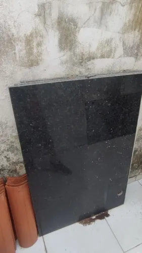 Vendo três pedras de mármore