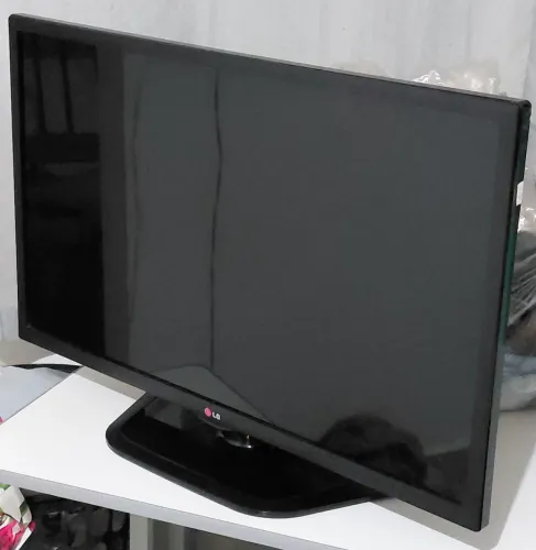 Televisão LG 32 Polegadas(NÃO É SMART).
