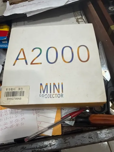 Mini projetor A2000