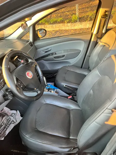 Fiat Linea Absolute 1.9/1.8 Flex Dualogic 4P 2013