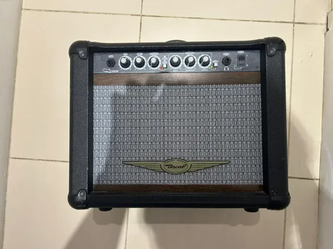 Amplificador Oneal OCG100 para guitarra