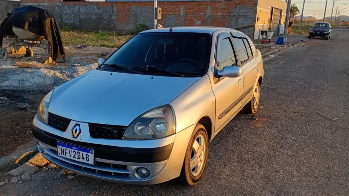 Renault Clio Sed.rt/privil.1.0/1.0 Hi-pow.16v 4P 2006