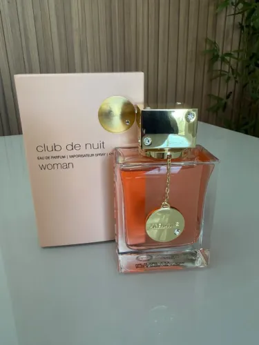 Perfume feminino Club de nuit woman extrait