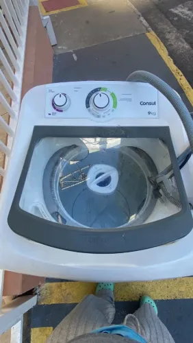 MÁQUINA DE LAVAR 9KG IMPECÁVEL
