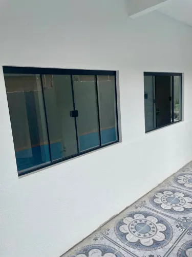 Alugo um apartamento
