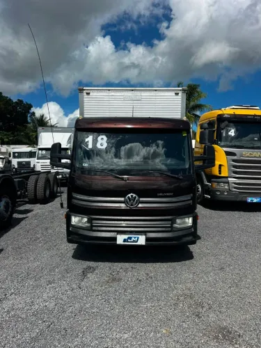 Volkswagen 9 170 2018 baú