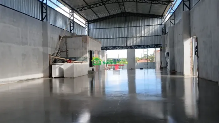 GALPÃO DISPONIVEL NO BAIRRO ANGELIN.