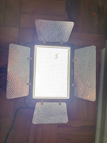 Iluminador led Yongnuo YN900 