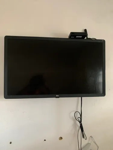 Televisão 32 Polegadas ( Não é Smart)
