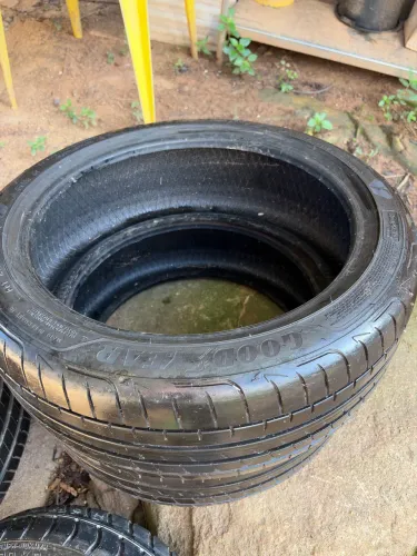 Jogo de pneus Runflat aro 17 - 205/45 R17