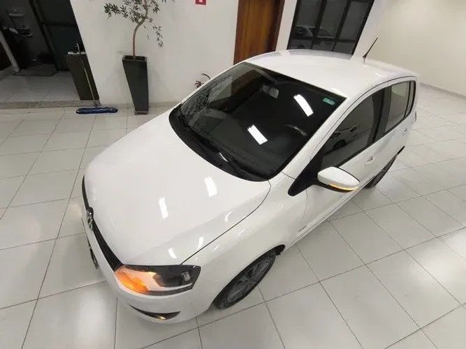 Volkswagen Fox 1.6 MI Total Flex 8V 5P 2013