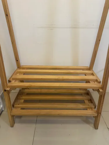 Arara Cabideiro de Madeira com Prateleiras - Estilo Industrial
