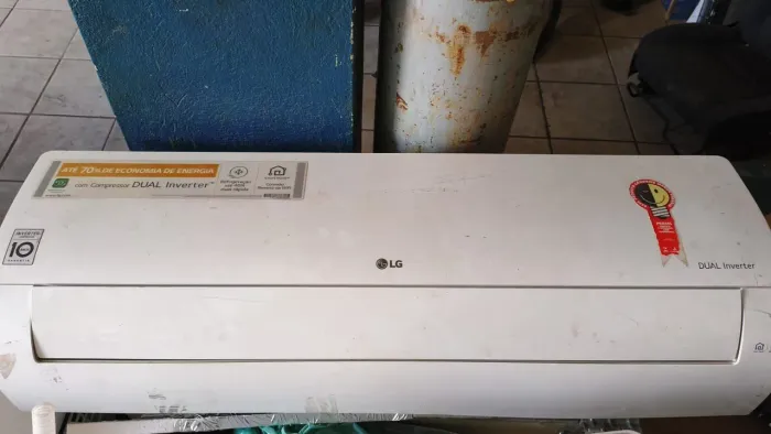 Ar-condicionado 24 mil BTUs LG inverter