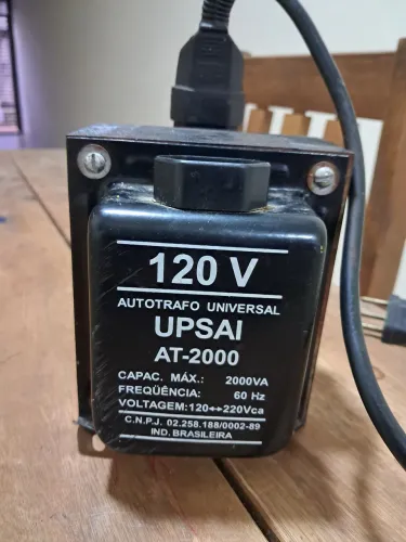 Transformador Universal 220 Reais.