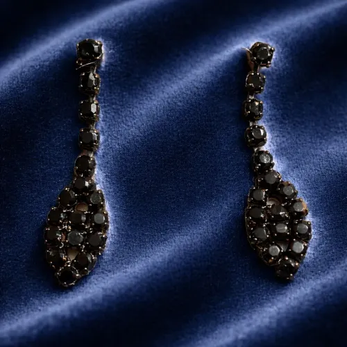 Brincos Vampire by Nefertari - Bijuterias Importadas de alta qualidade.