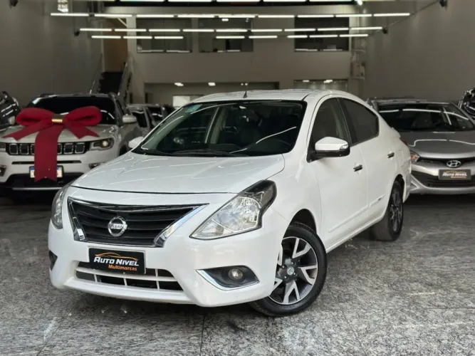 Nissan Versa Unique 1.6 16V Flexstart 4P Aut. 2017