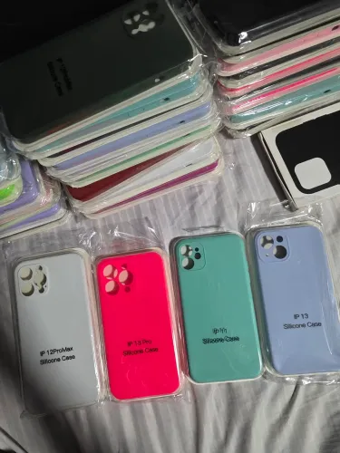51 Capas para iPhone 11, 12 e 13 NOVAS LACRADAS