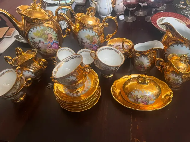 Jogo de chá/café dourado
