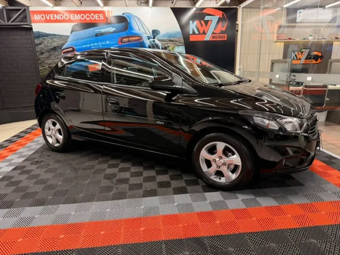 Chevrolet Onix Hatch LTZ 1.4 8V Flex Aut. 4P 2019