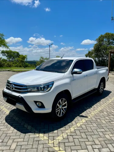 Toyota Hilux CD SRX 4X4 2.8 TDI 16V Diesel Aut. 2017