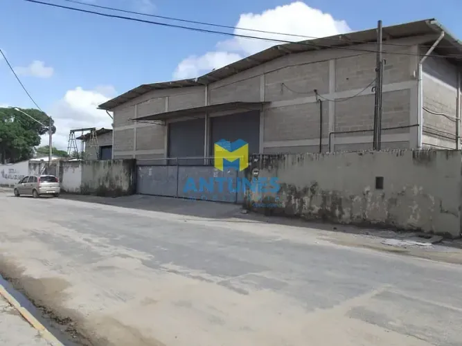 Alugue Galpão em Jardim Jordão, próximo ao Aeroporto com 700m²