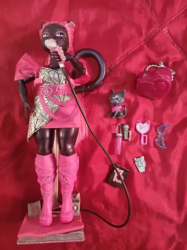 boneca Monster High Kate noir G3