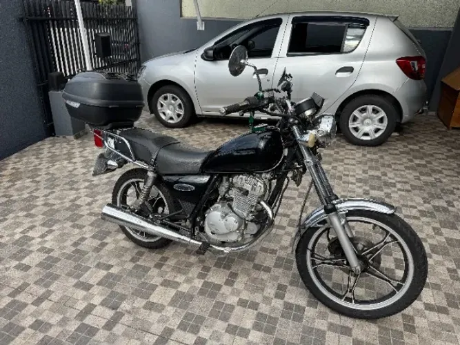 Intruder 125cc 2009/10 Preta