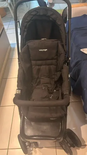 Carrinho de bebe passeio Voyage