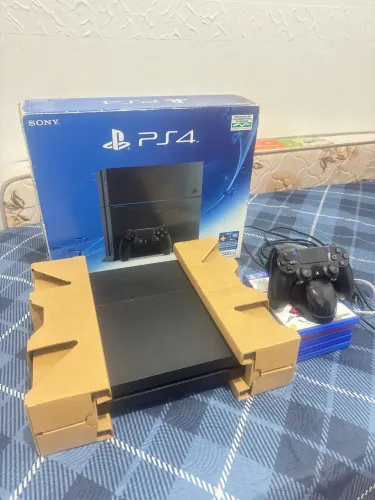 PS4 com jogos