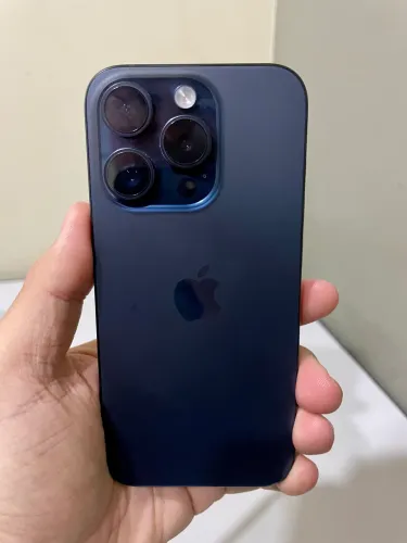 IPHONE 15 PRO 128 - SEMINOVO TODO ORIGINAL